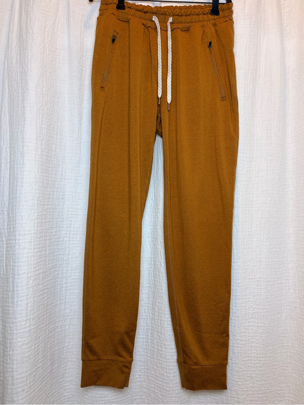 Vuori Men's Ponto Performance Jogger - Size Medium - Like New